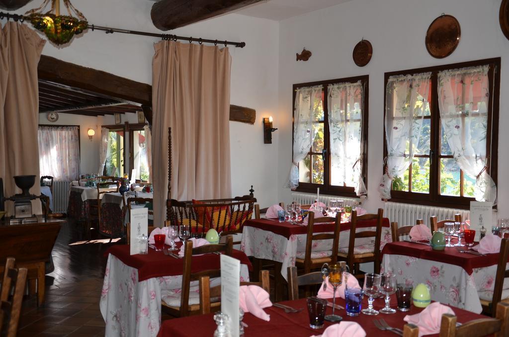 Auberge Du Lac Bauduen Eksteriør billede